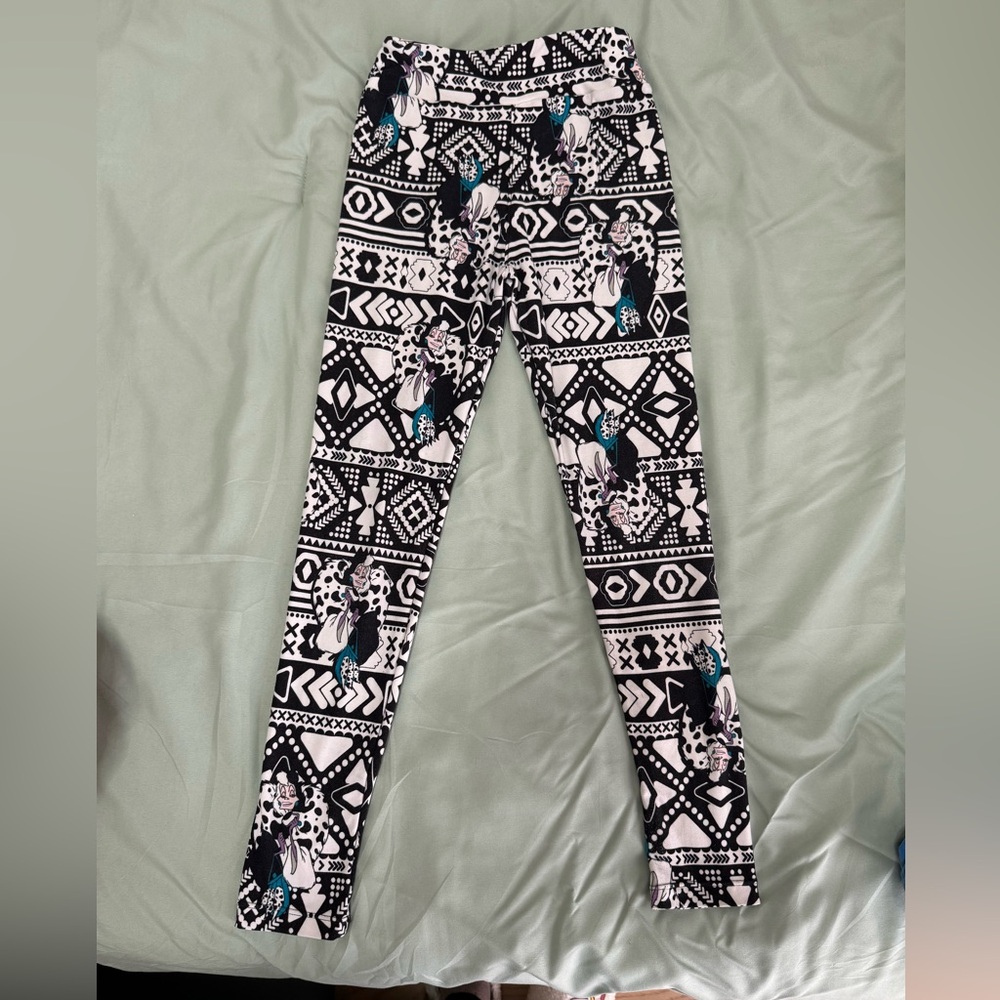 Disney LuLaRoe - Cruella DeVil - Tween Sized